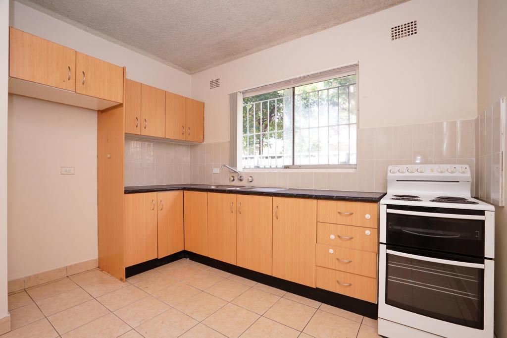 2/41 Loch St, Campsie, NSW 2194