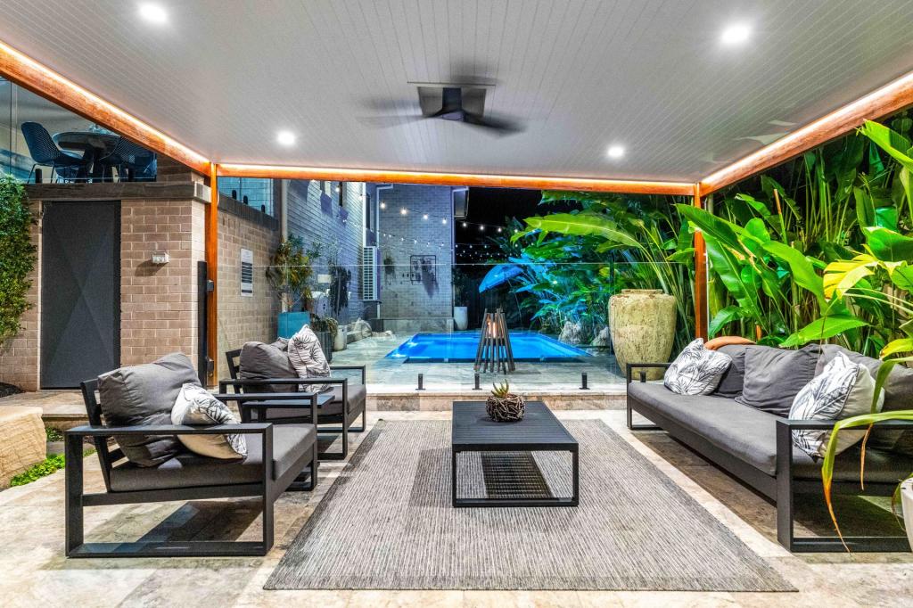 1 Jonathan Pl, Forster, NSW 2428