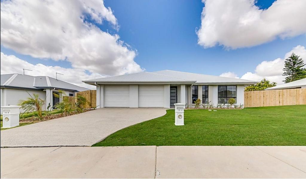 15A ROSEDALE ST, PARKHURST, QLD 4702