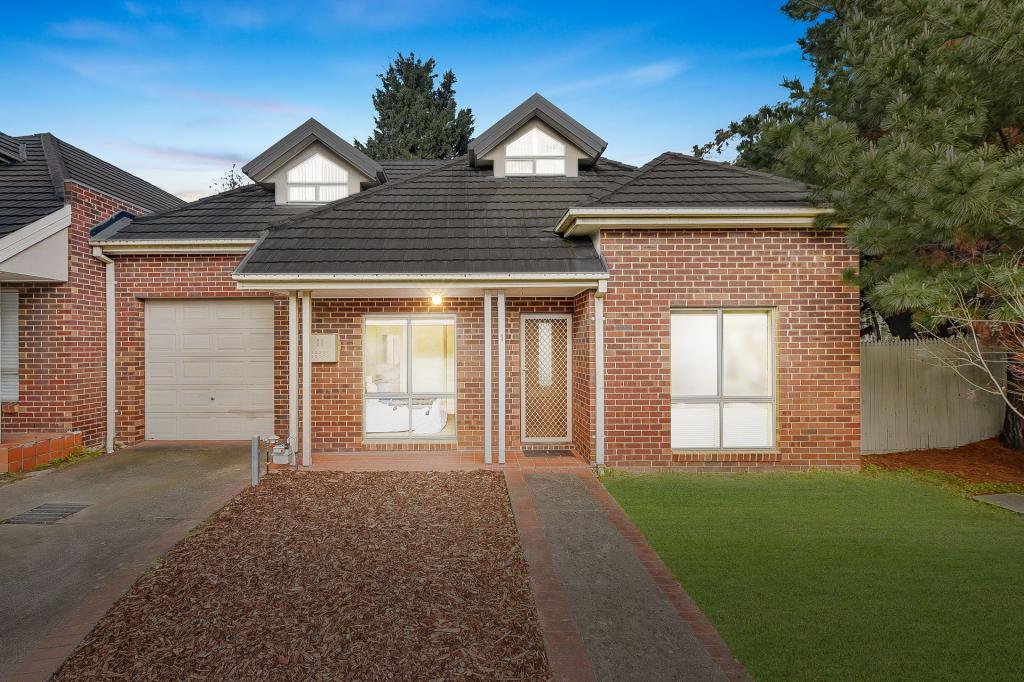 1/2 Harris Cres, Glen Waverley, VIC 3150