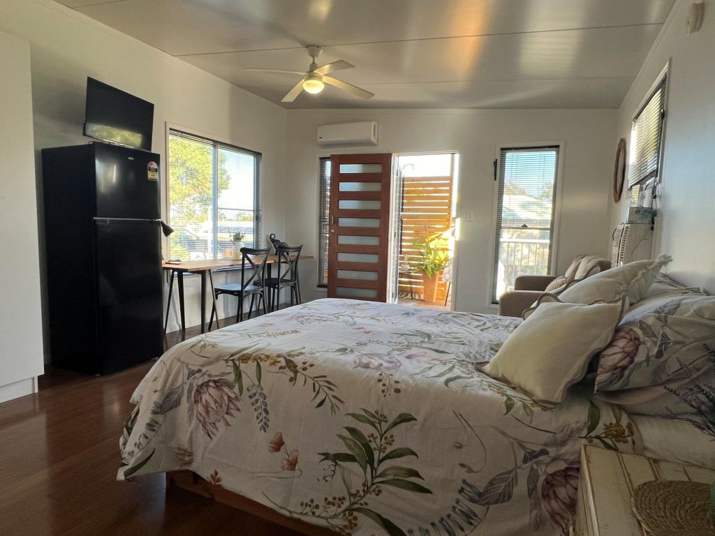 60A EASTBOURNE TCE, MACLEAY ISLAND, QLD 4184