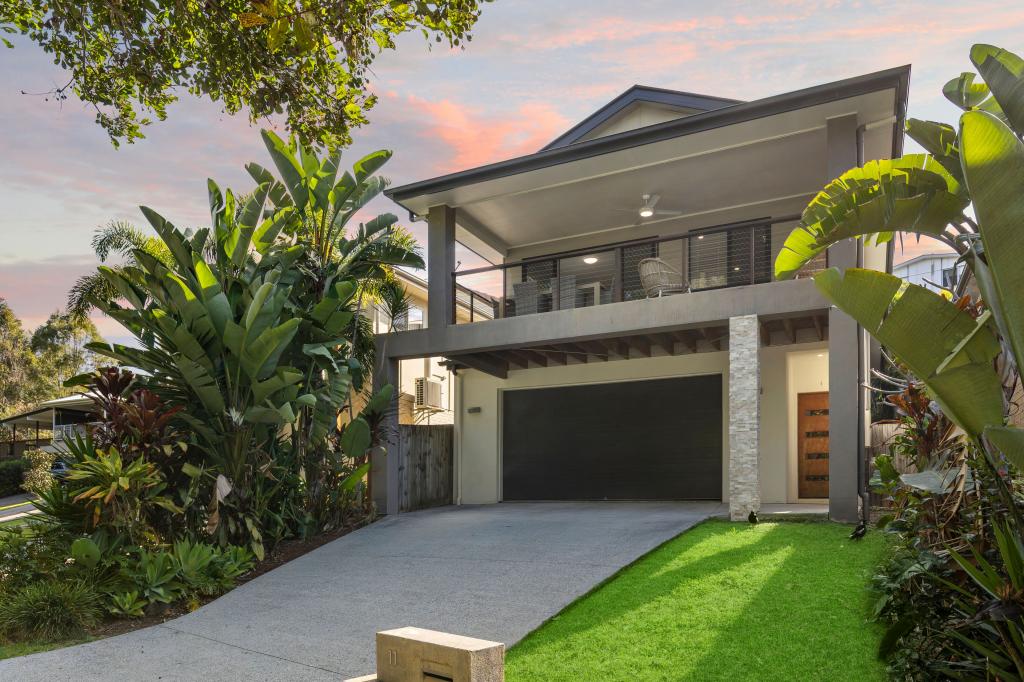 11 Creekside Ct, Everton Hills, QLD 4053