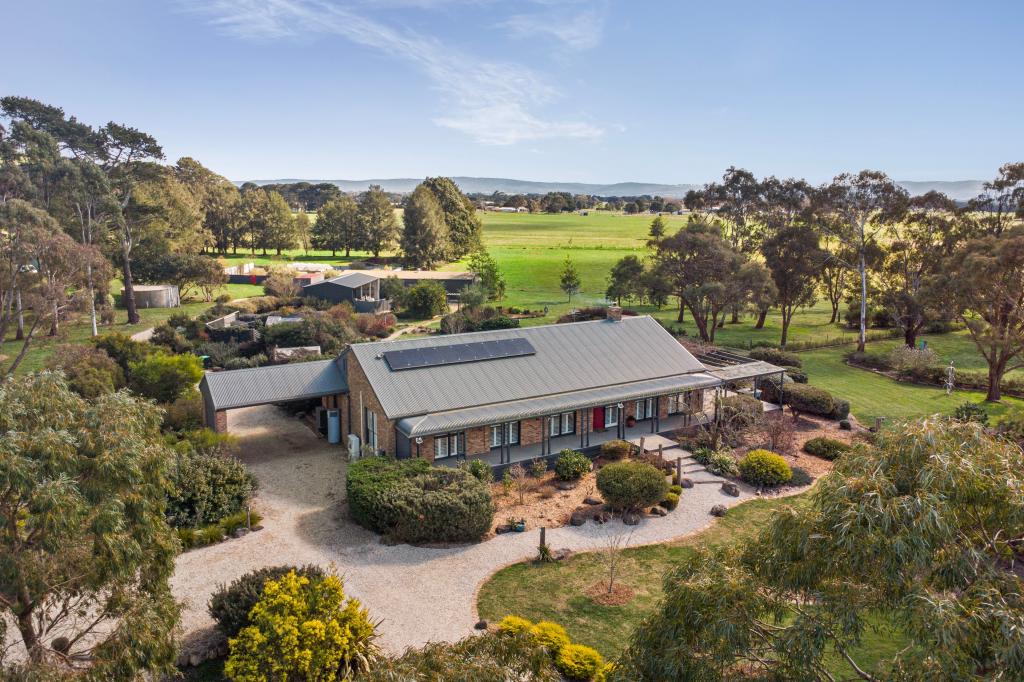 206 Grahams Rd, Lancefield, VIC 3435