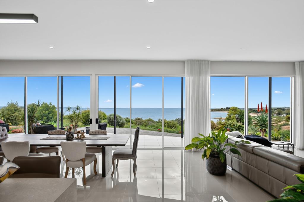 21 Flinders Dr, Streaky Bay, SA 5680
