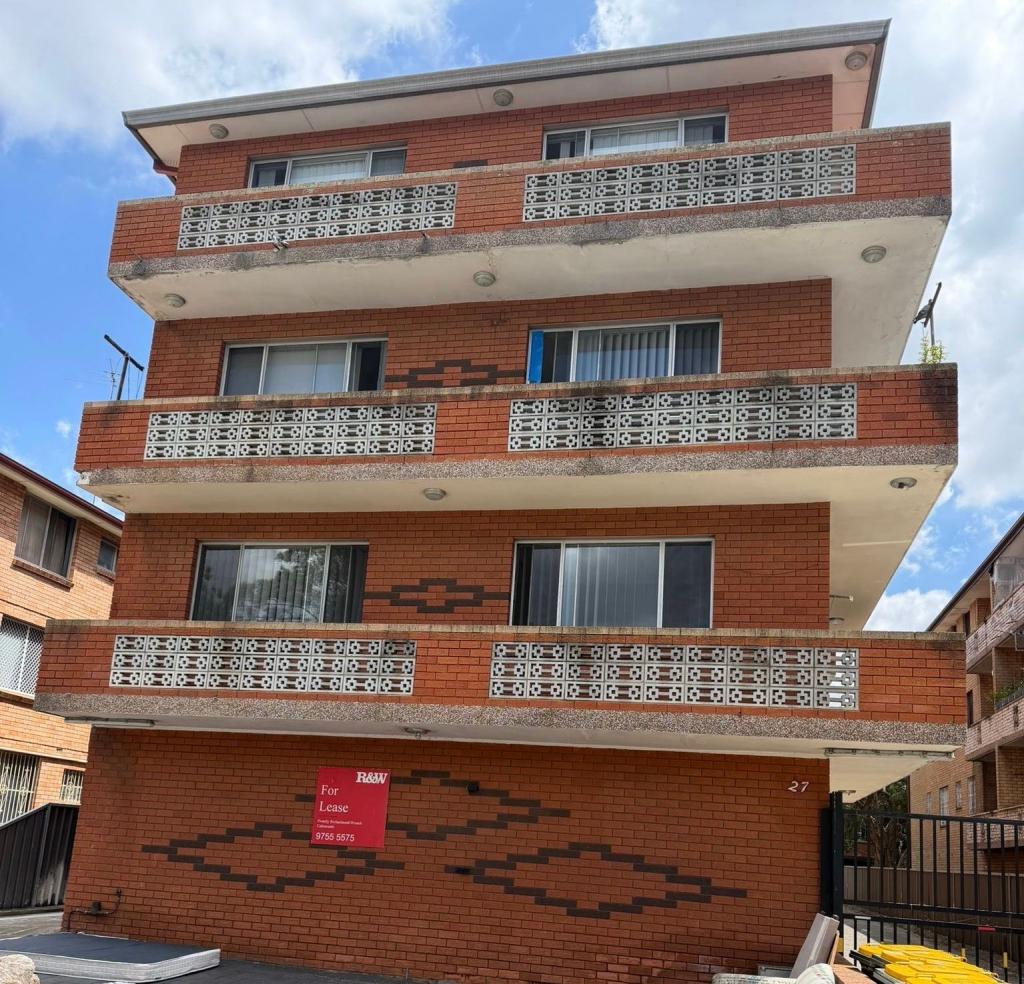 2/27 Park Rd, Cabramatta, NSW 2166