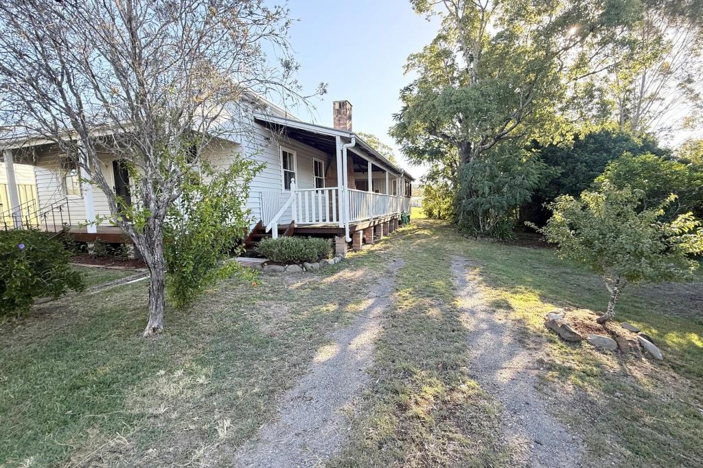 78 Hospital Rd, Dungog, NSW 2420