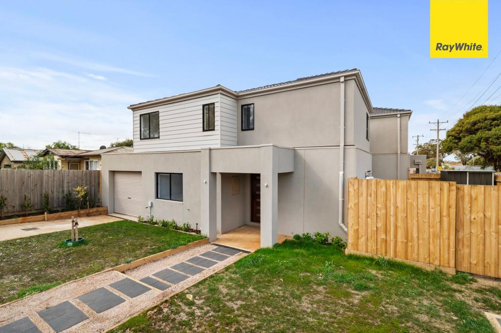 32 EXFORD RD, MELTON SOUTH, VIC 3338