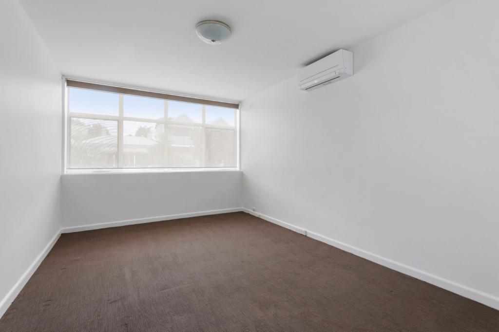 1/18 Nightingale St, St Kilda East, VIC 3183