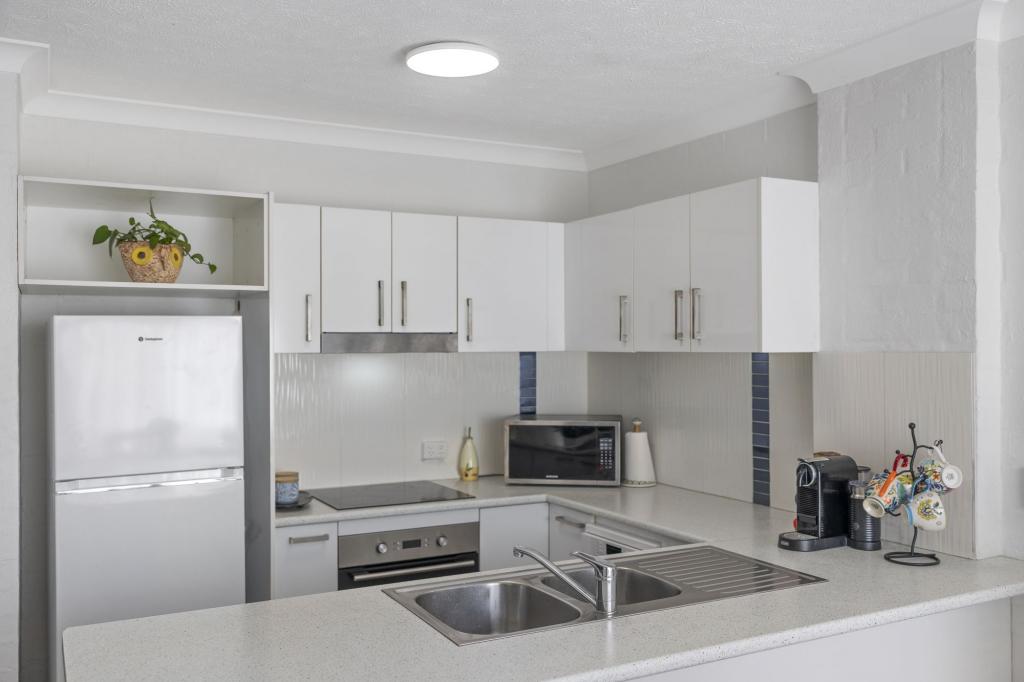 15/13-17 Brown St, Labrador, QLD 4215