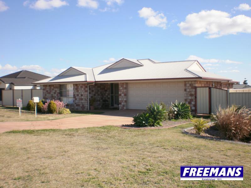 9 Hillview Pde, Kingaroy, QLD 4610