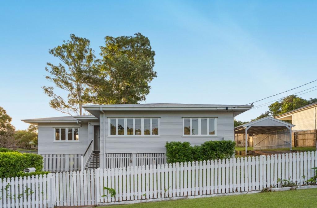 10 Frost St, North Ipswich, QLD 4305