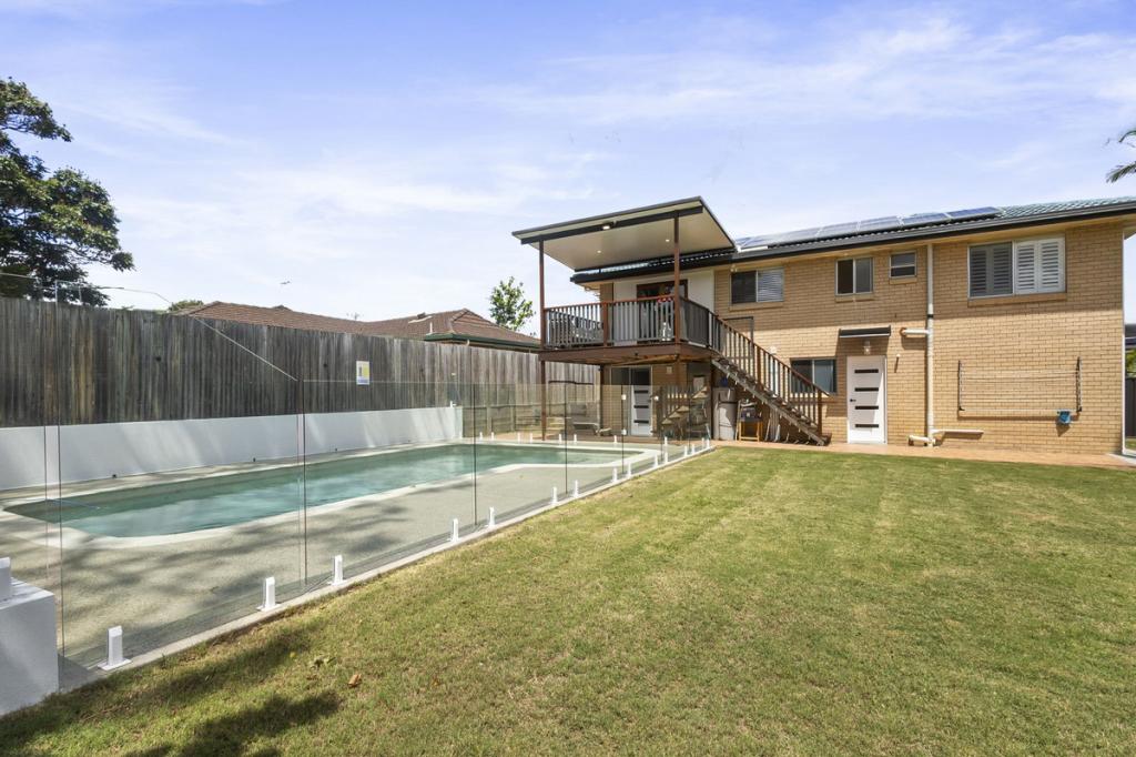 25 Whitfield Ave, Springwood, QLD 4127