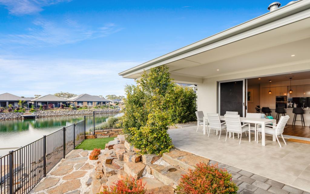 30 Strathmore Ct, Victor Harbor, SA 5211