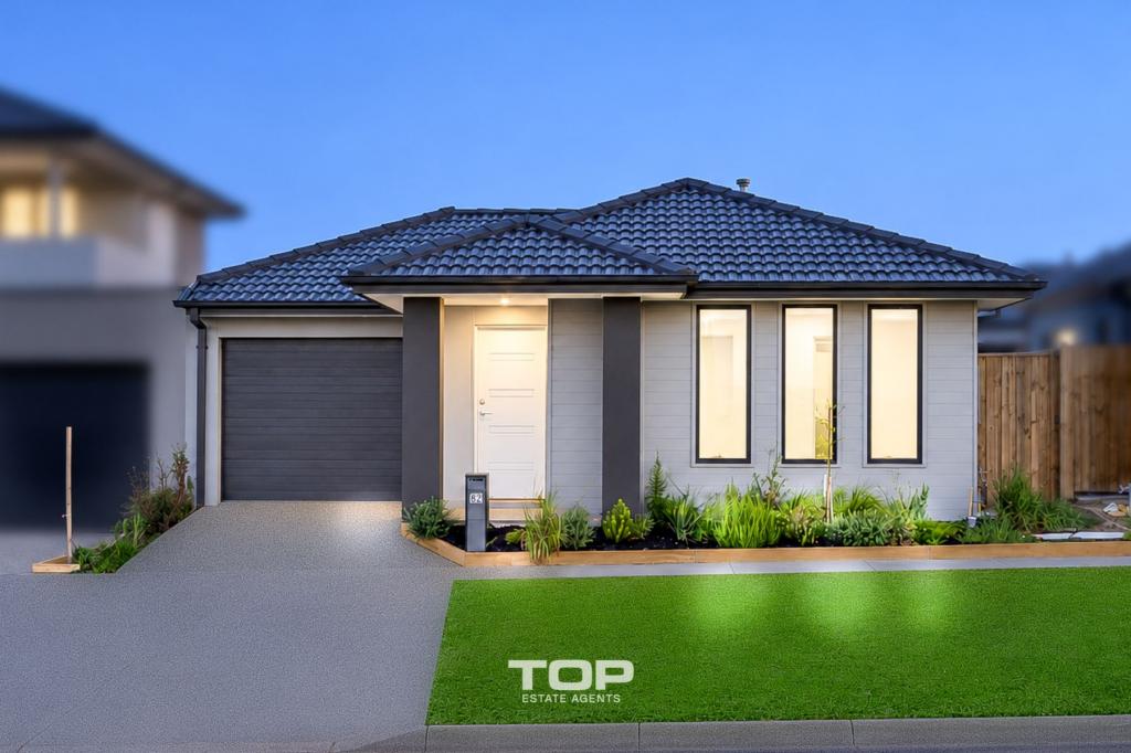 82 Clara Dr, Clyde North, VIC 3978