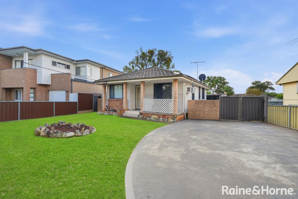11 TOBRUK ST, NORTH ST MARYS, NSW 2760