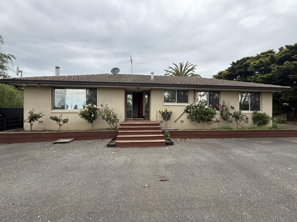 4-6 Meadow Rd, Devon Meadows, VIC 3977