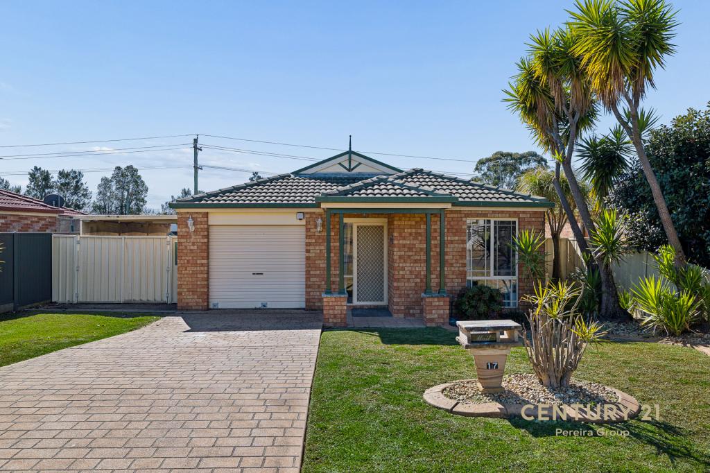 17 Kokoda Cct, Mount Annan, NSW 2567