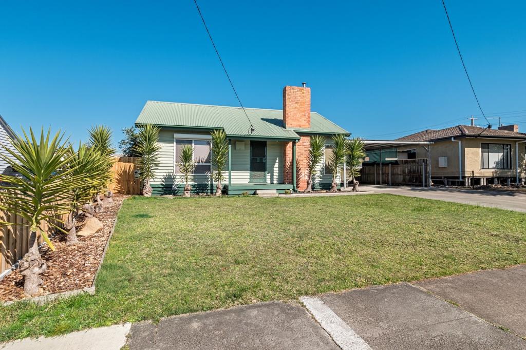 15 BARKER CRES, TRARALGON, VIC 3844