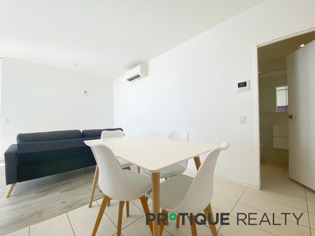 2701/241 Harbour Esp, Docklands, VIC 3008