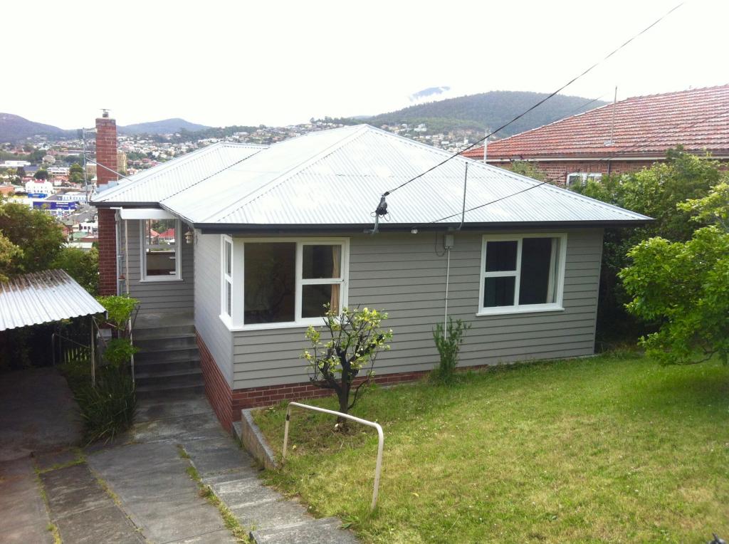 8 Allambee Cres, Glebe, TAS 7000