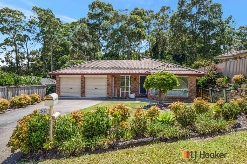 33 Wills Cres, Denhams Beach, NSW 2536