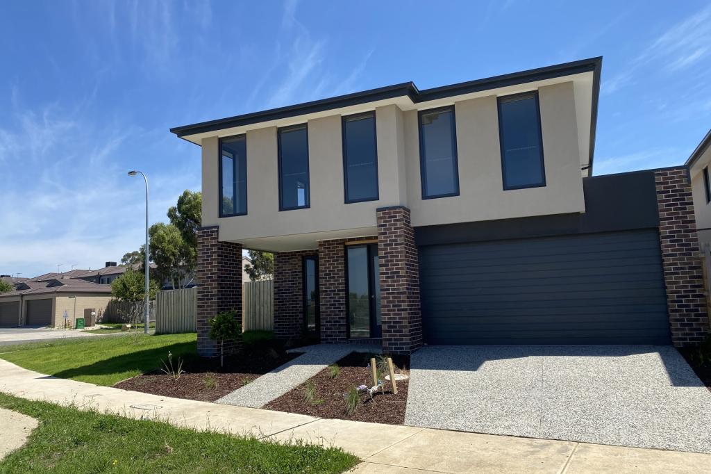 1 Camaro Dr, Cranbourne East, VIC 3977