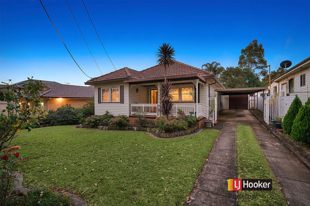 18 Halcyon Ave, Padstow, NSW 2211