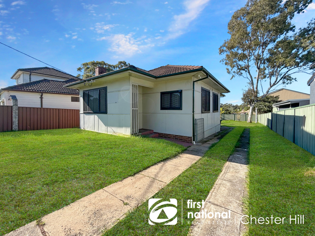 353 CLYDE ST, SOUTH GRANVILLE, NSW 2142