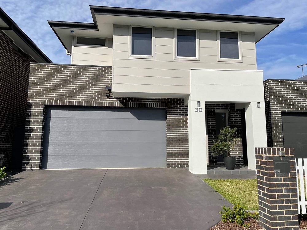 30 Gibbs Cres, Catherine Field, NSW 2557