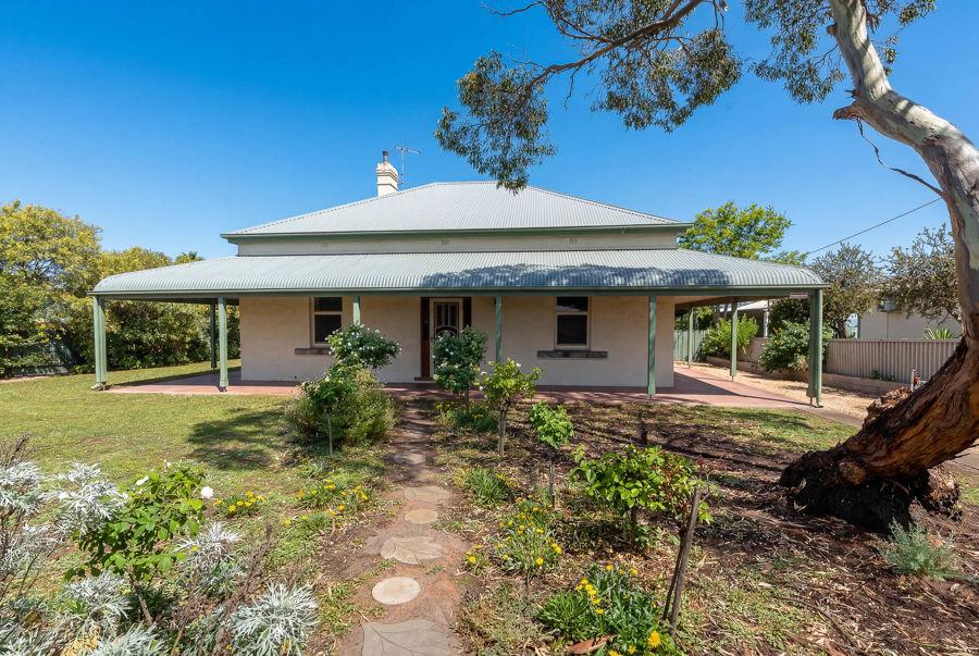 25 Verdun Rd, Murray Bridge, SA 5253