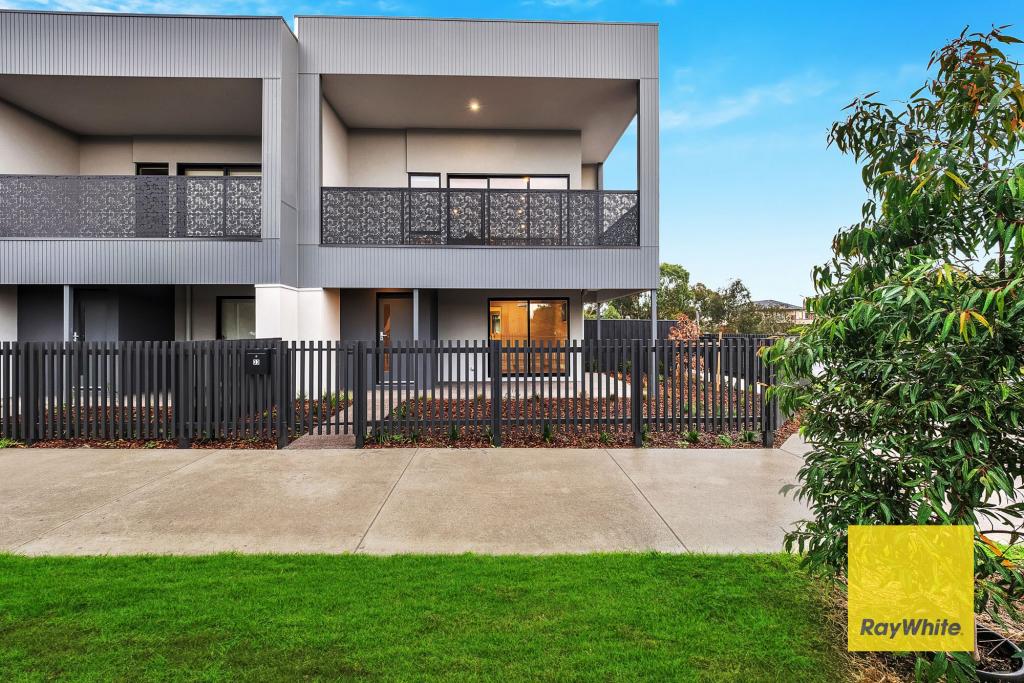 33 Winterberry Rd, Point Cook, VIC 3030