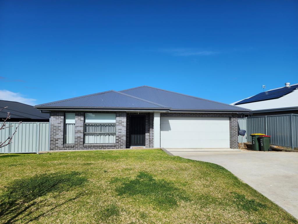 5 Gracilis Rise, South Nowra, NSW 2541