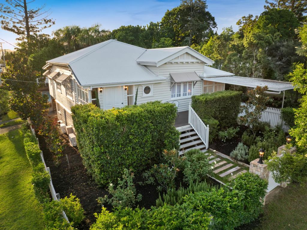 19 Fairley St, Indooroopilly, QLD 4068