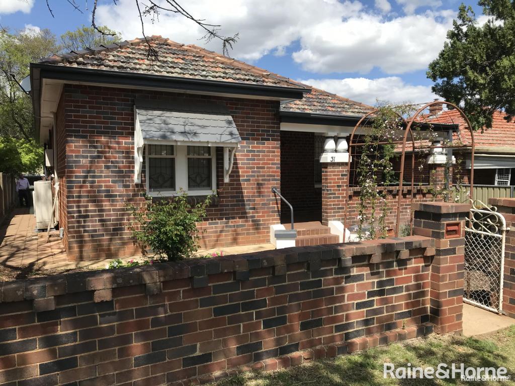 31 Roderick St, Tamworth, NSW 2340