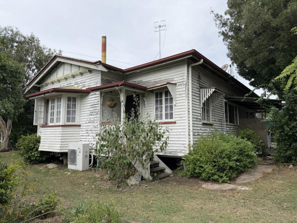 1 RUTHERFORD ST, MONTO, QLD 4630