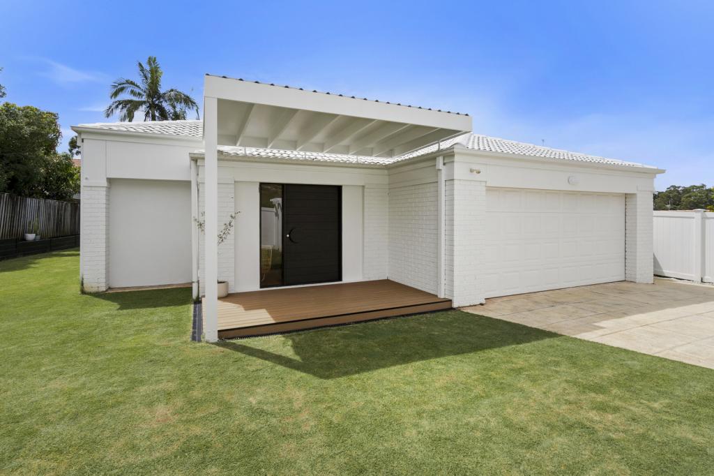 17 Admiral Cres, Tugun, QLD 4224