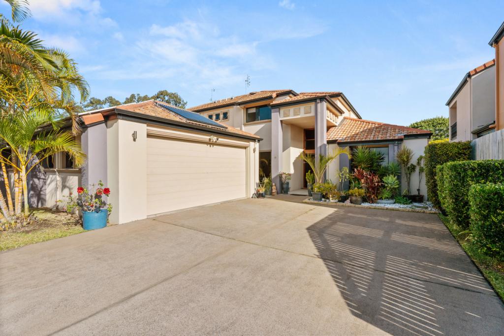 17/2 Barnstaple St, Torquay, QLD 4655