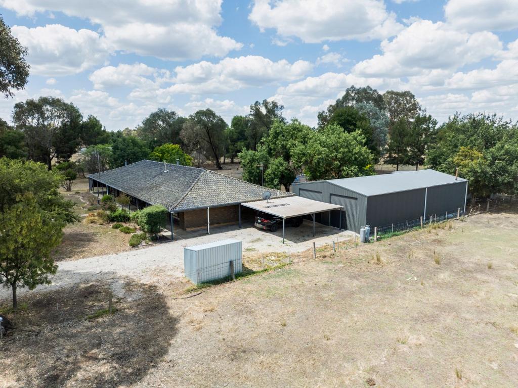 32 Hossack Rd, Baddaginnie, VIC 3670