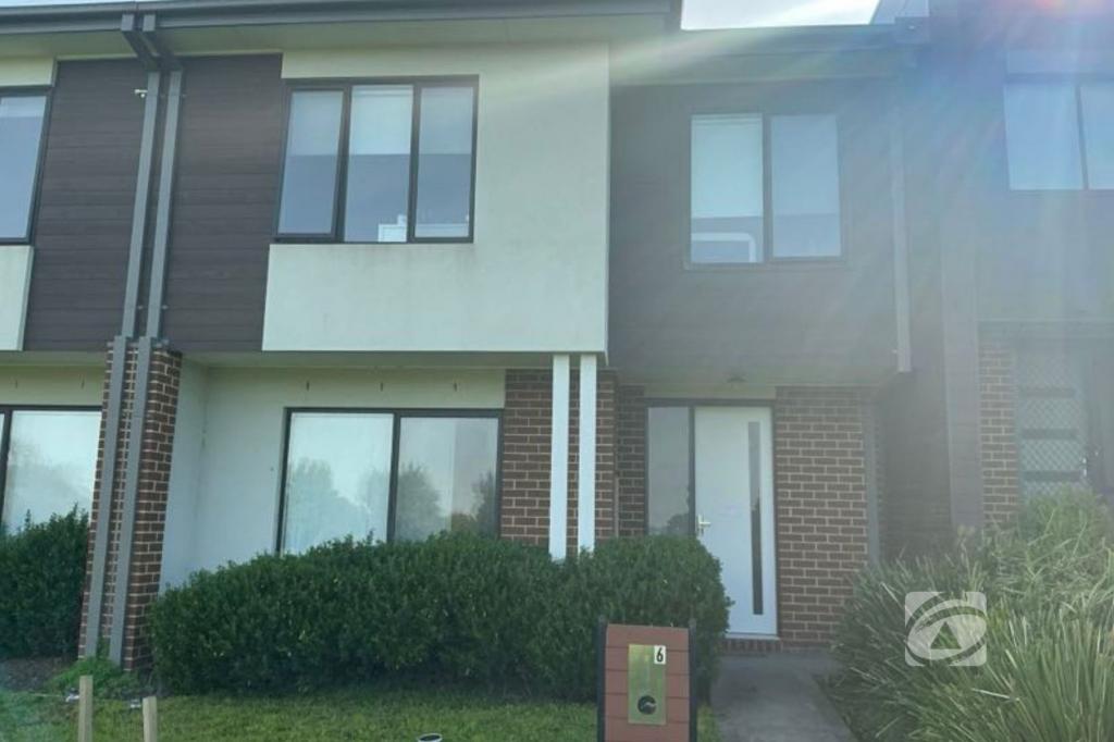 6 TODD LANE, PAKENHAM, VIC 3810