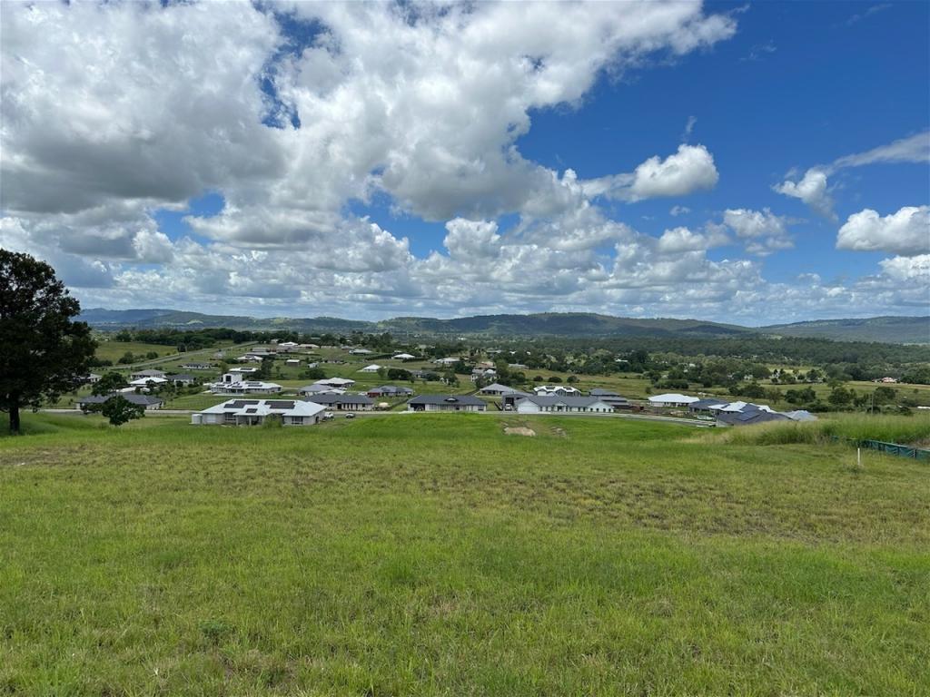 13 Hatton Ridge Dr, Regency Downs, QLD 4341