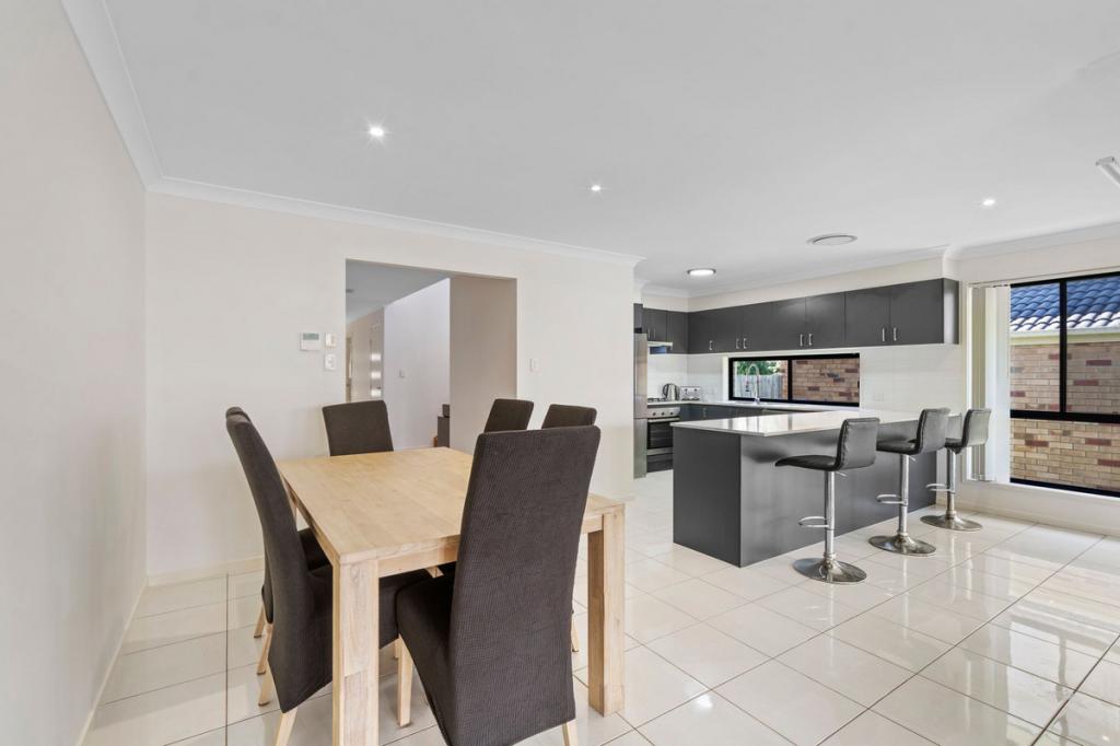 15 Flagstaff Pl, Upper Kedron, QLD 4055