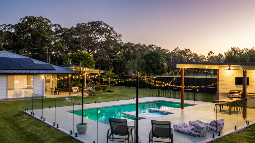 499 Bells Creek Rd, Bells Creek, QLD 4551