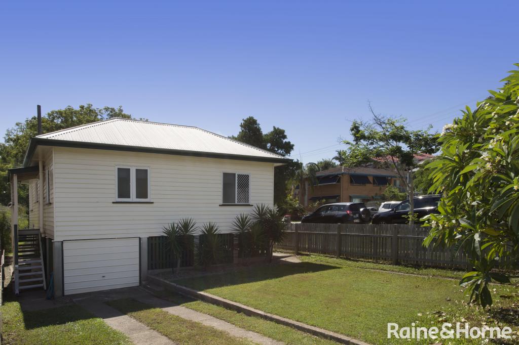 74 Oxford Tce, Taringa, QLD 4068