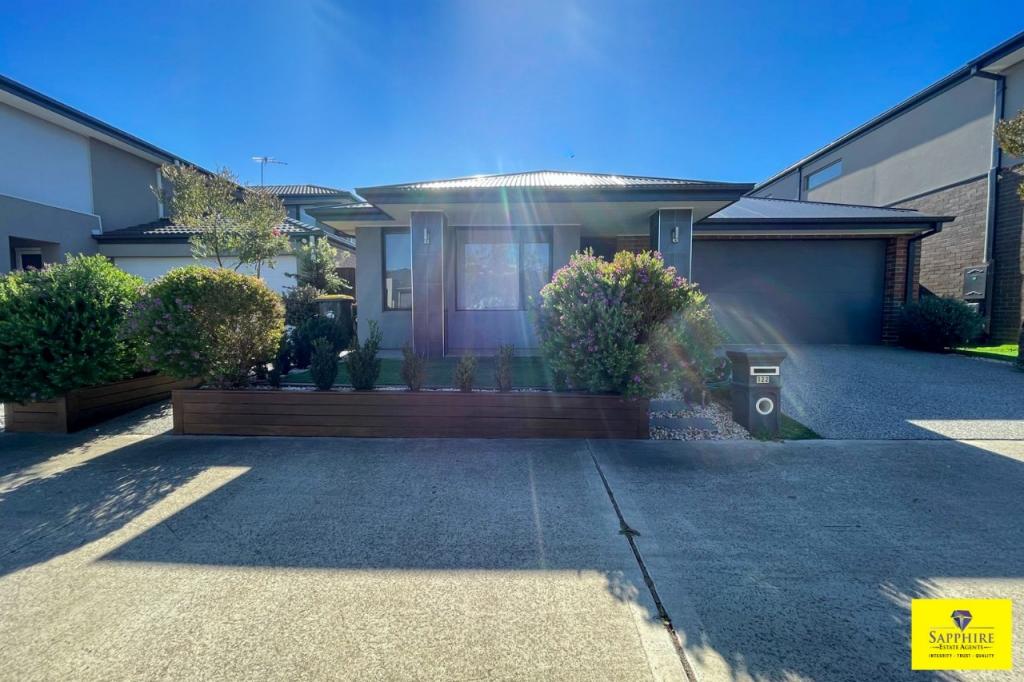 122 Bensonhurst Pde, Point Cook, VIC 3030
