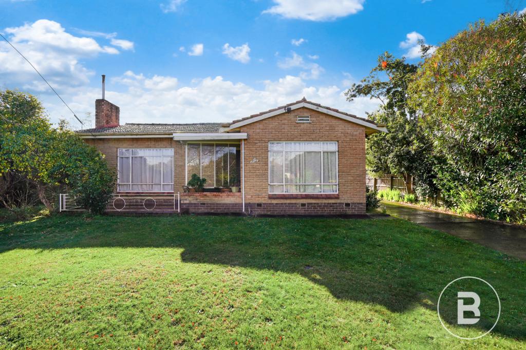 38 Salisbury Ave, Newington, VIC 3350