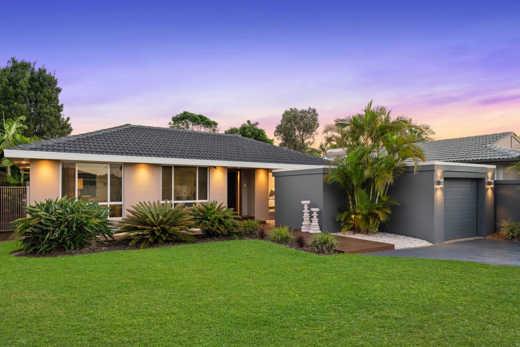 19 MARINA VIEW PDE, ST HUBERTS ISLAND, NSW 2257