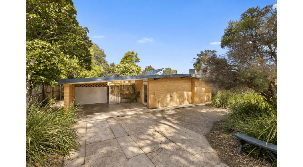 68 Kenmore Rd, Kenmore, QLD 4069