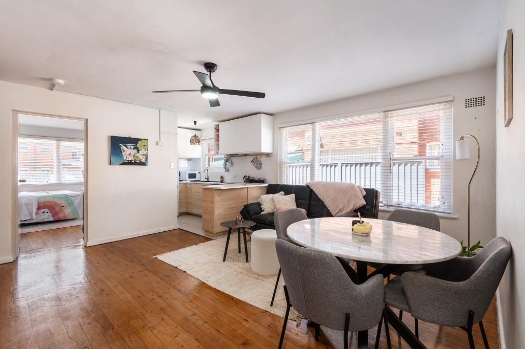 4/3 PARRY AVE, NARWEE, NSW 2209