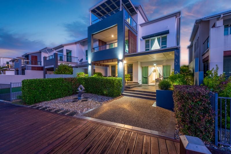 54 BRINDABELLA CL, COOMERA, QLD 4209