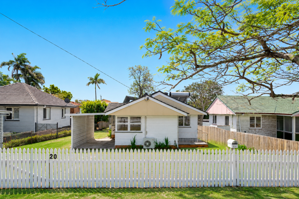 20 Dahlia St, Cannon Hill, QLD 4170